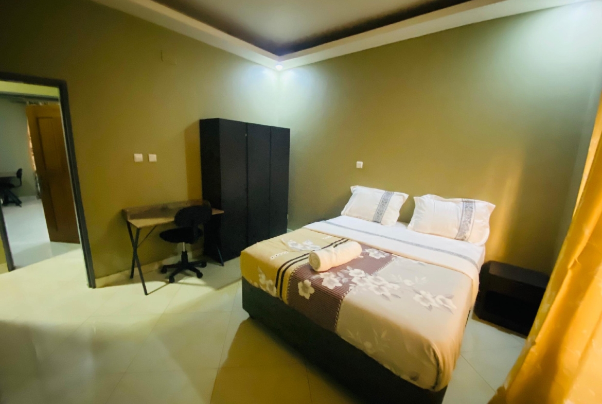 APPARTEMENT MEUBLÉ