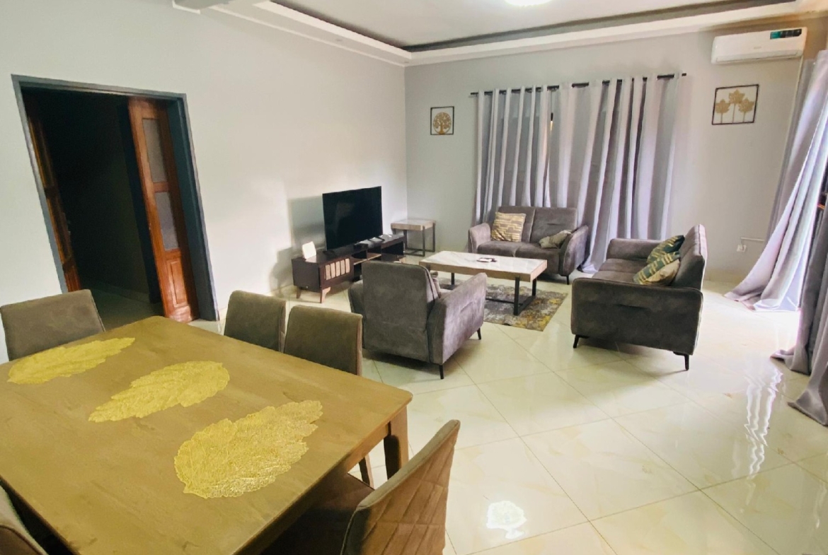 APPARTEMENT MEUBLÉ
