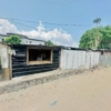 Vente d'une parcelle avec maison à détruire situé dans la Commune de Ngaliema Jolie Parc en diagonale de Mont Fleury 22 PARCELLE À VENDRE