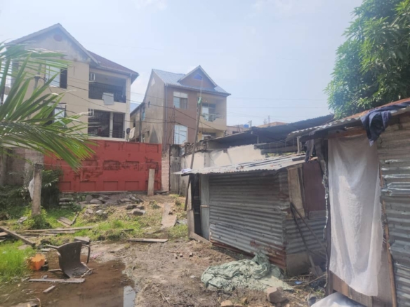 Vente parcelle terrain vide à GB/Ngaliema 20 parcelle