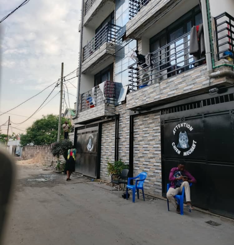 IMMEUBLE À VENDRE