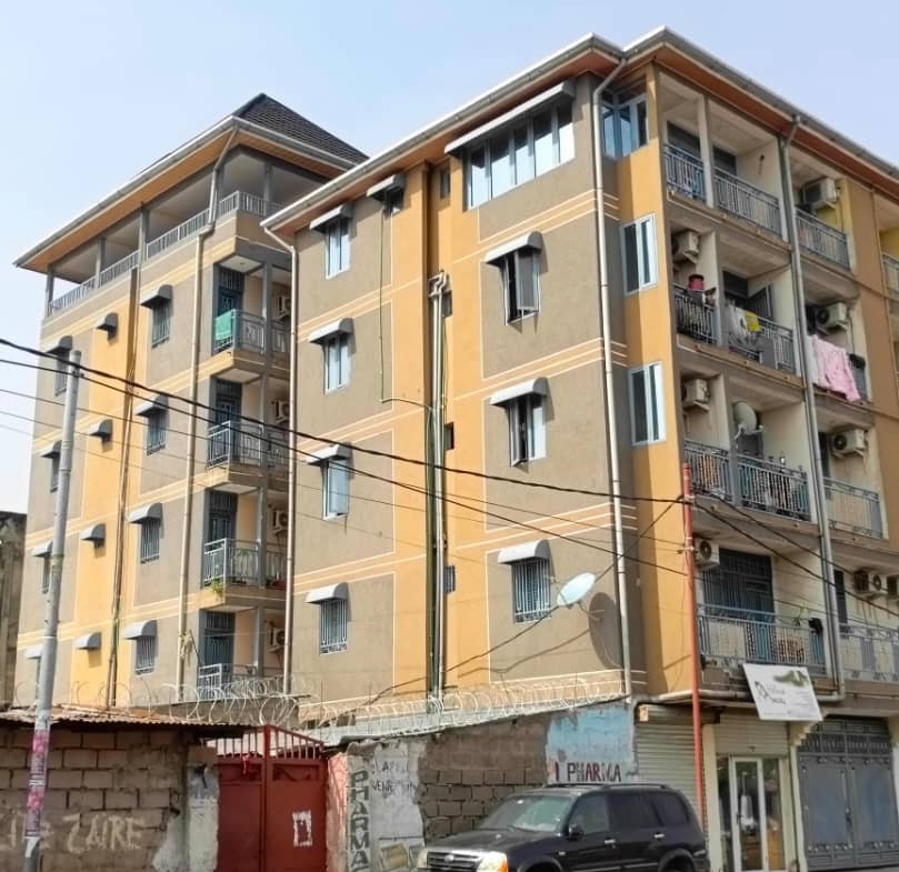 VENTE D'UN IMMEUBLE
