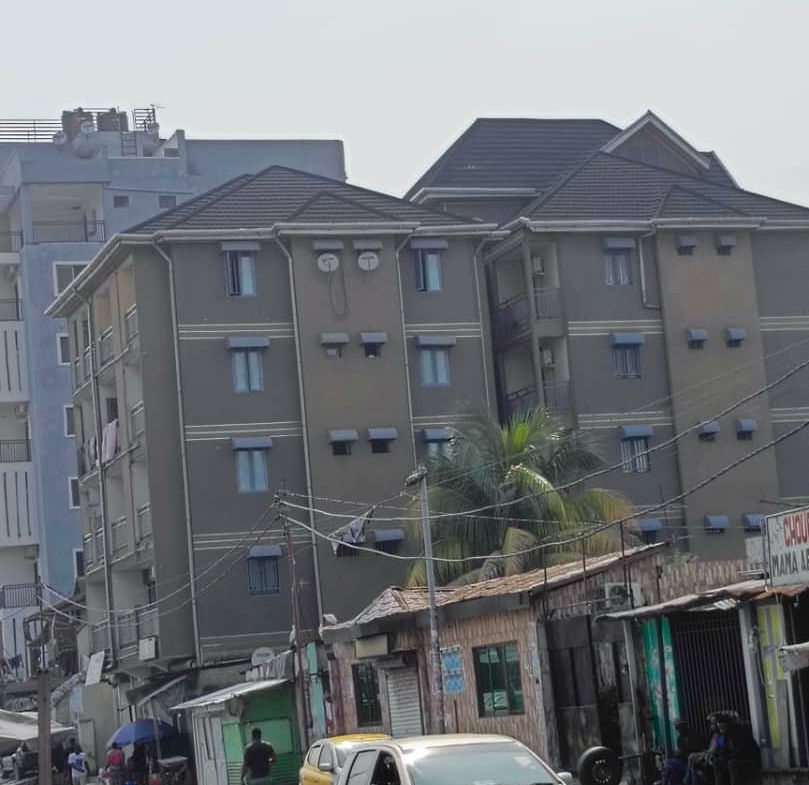 VENTE D'UN IMMEUBLE