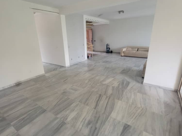 VILLA À LOUER DANS LA COMMUNE DE NGALIEMA MACAPMGNE Mont Fleury 4 VILLA À LOUER