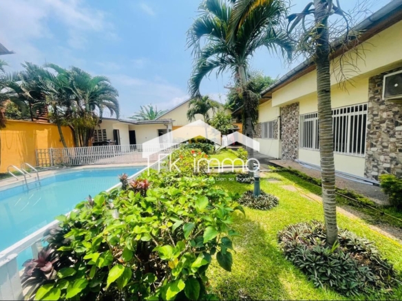 Magnifique villa avec une maison habitable en vente à Ngaliema GB 50 villa