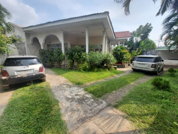 villa de 4 chambres mise en vente à GB 34 scaled 1000749971