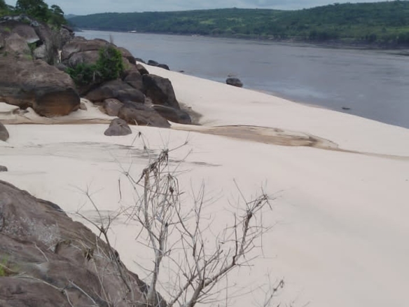 concession a vendre à kasangulu avant péage au bord du fleuve Congo 12 scaled 1002415549