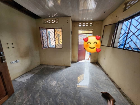 Maison basse a louer a Ngaliema Binza Ozone 16 Maison