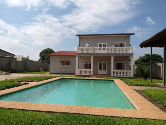 MAISON A LOUER AU GOLF LIDO / Lubumbashi 42 scaled IMG 20250329 WA00373