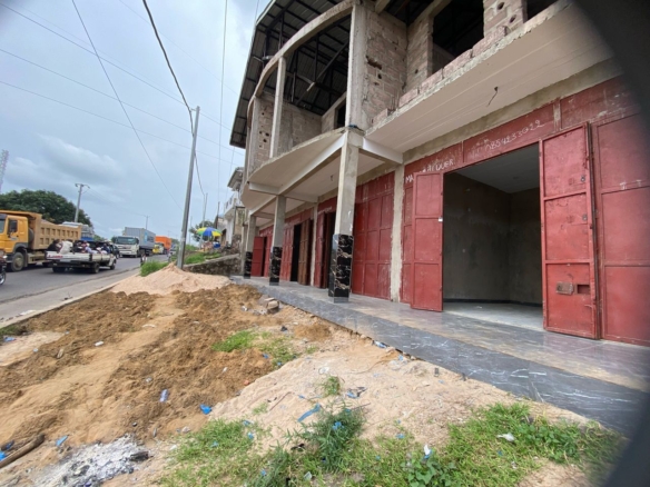 2 locaux commerciale mise en location à Matadi Kibala 19 scaled 1000793167