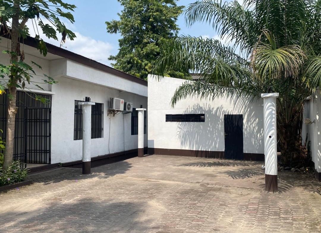 VILLA À VENDRE