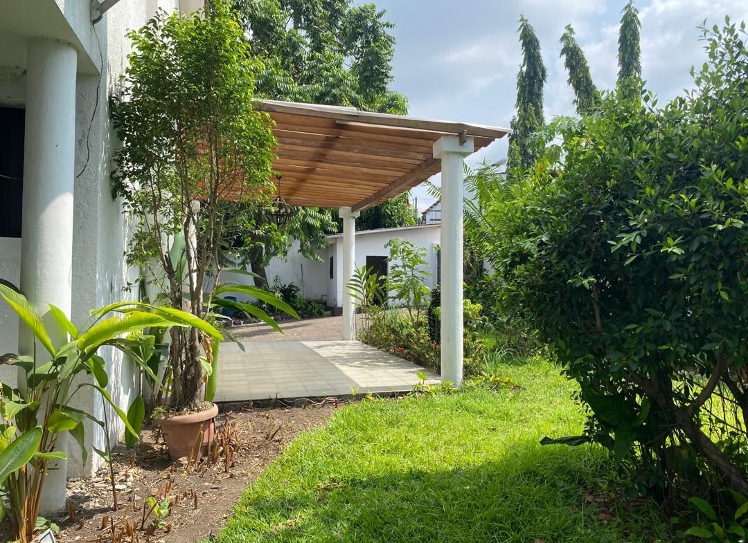 VILLA À VENDRE