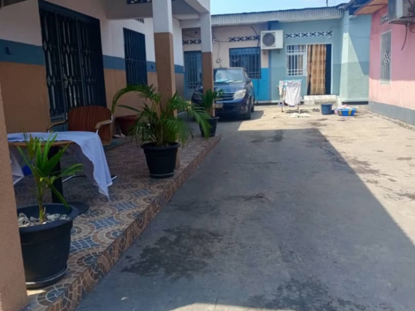 Parcelle en vente sur macadam prince kasa-vubu 48 Parcelle