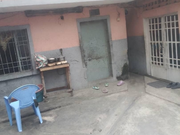 Parcelle à vendre dans la commune de kintambo hôpital 4 parcelle