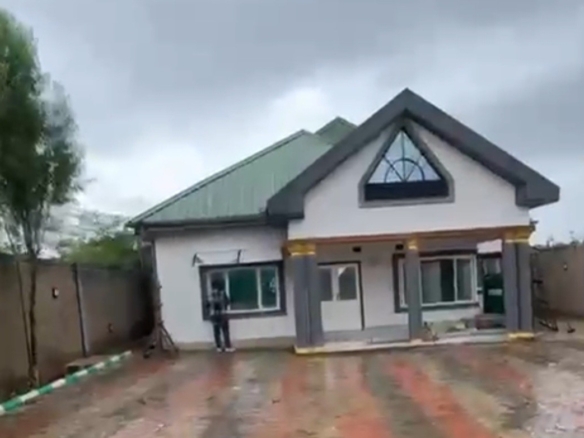 MAISON A VENDRE AU GOLF MALELA / VILLE DE LUBUMBASHI 10 scaled Screenshot 20250421 035455 WhatsAppBusiness