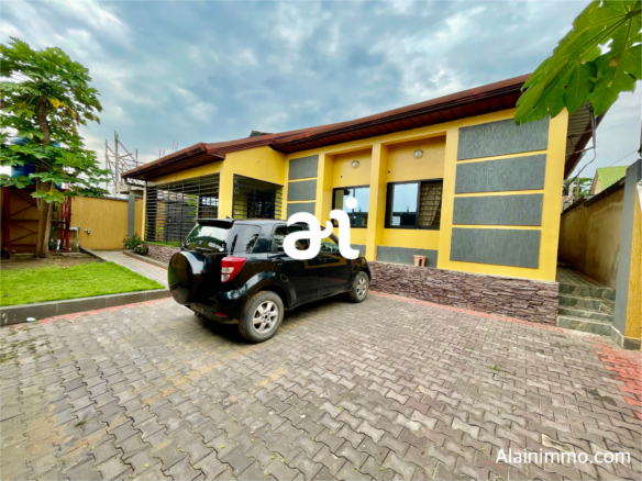 VENTE D'UNE PARCELLE DE 320m² À KINSHASA-MONT NGAFULA 24 VENTE D'UNE PARCELLE