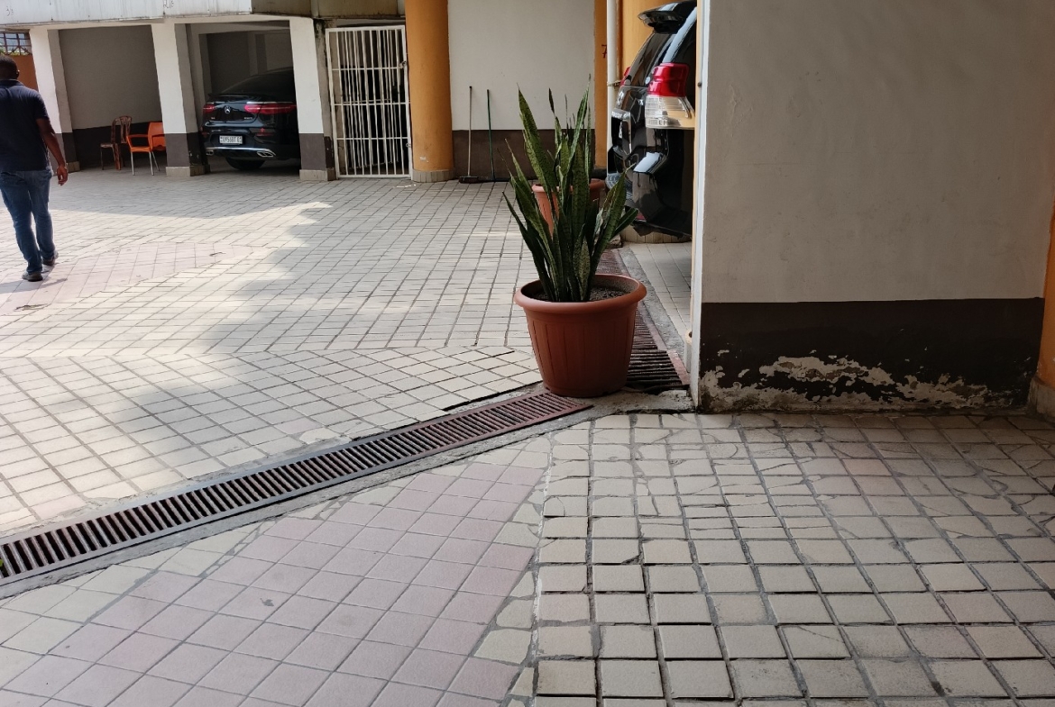APPARTEMENT À LOUER