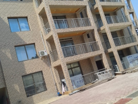 Des appartements nouvellement construits mise en location à Binza Pigeon 42 appartements