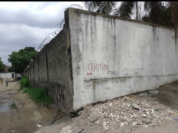 Parcelle de 20x25m mise en vente à Kitambo Jamaïque 30 Parcelle