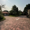 Villa de 16.000m² mise en location à Gombe 22 Villa