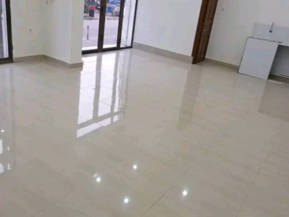 Maison commercial de 60m² en location a Gombe 9 Maison commercial