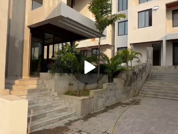 Des Villa nouvellement construites misent en vente à Macampagne 6 Villa