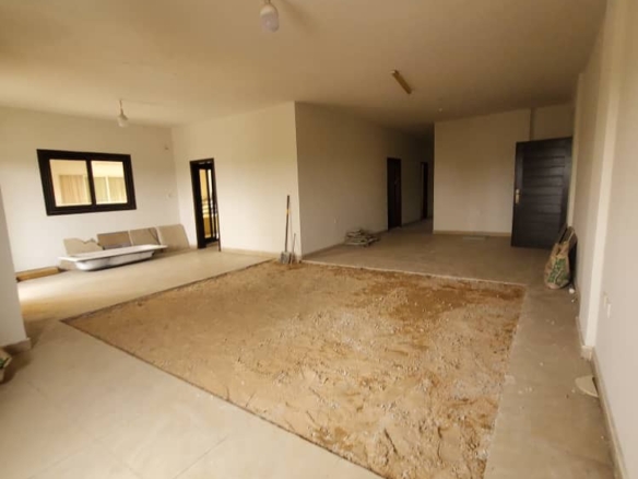 Appartement de 3 chambres mise en location à GB 20 scaled 1001082663