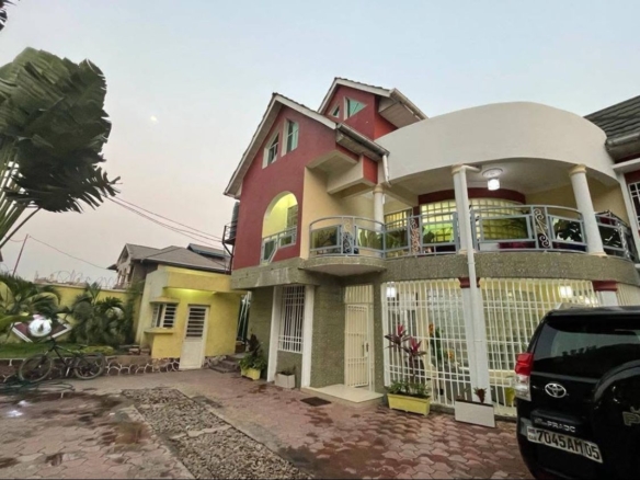 Parcelle à vendre à Ngaliema mimosa 4 Parcelle à vendre
