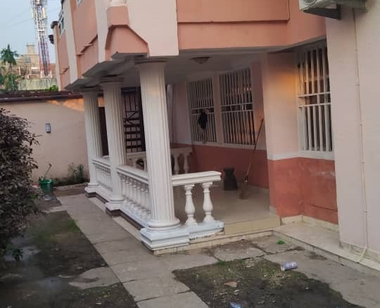 BELLE MAISON MISE EN LOCATION À GOMBE 50 MAISON