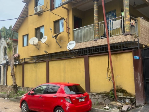 Parcelle à louer à Ngaliema au Quartier Mimosas 24 Parcelle à louer