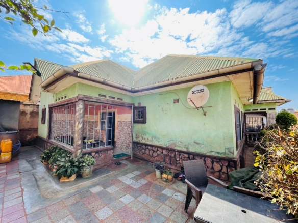 MAISON A VENDRE VILLE DE LUBUMBASHI 19 scaled IMG 20250609 WA0118