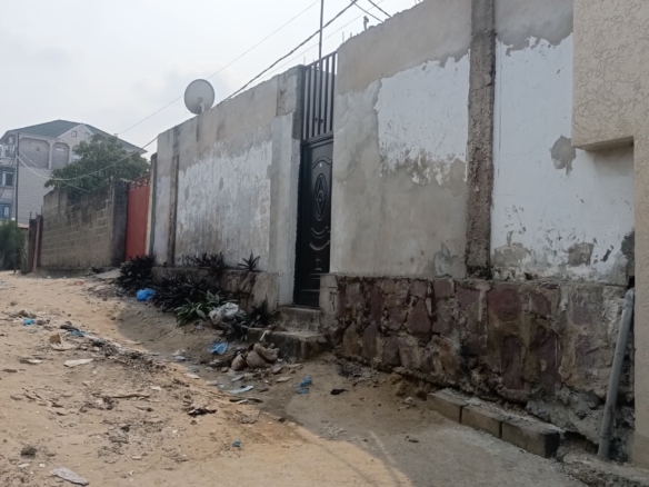 Parcelle de 8,7 x 15m à vendre à Mont Ngafufa 32 1000177388