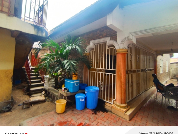 PARCELLE À VENDRE KINTAMBO 30 PARCELLE À VENDRE