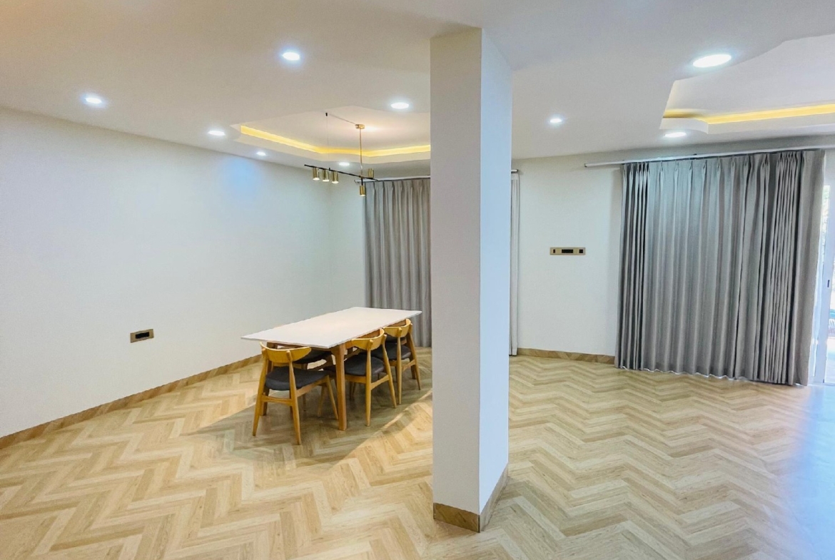 APPARTEMENT MEUBLÉ