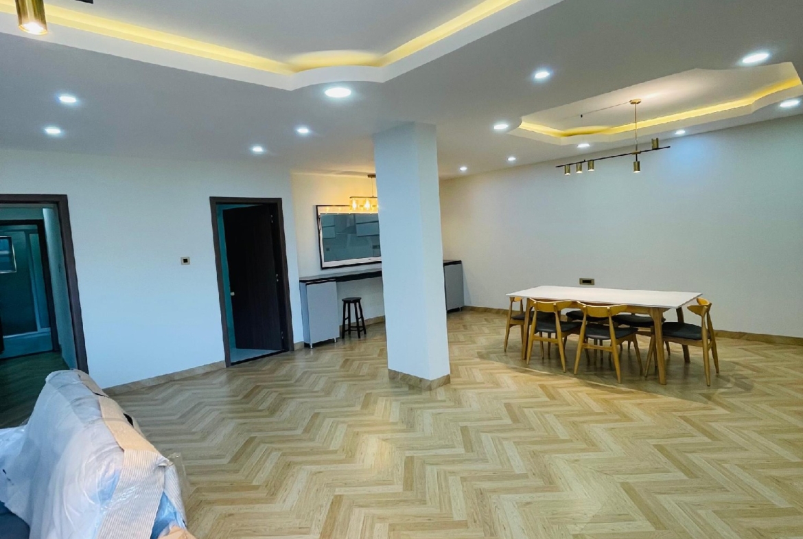 APPARTEMENT MEUBLÉ