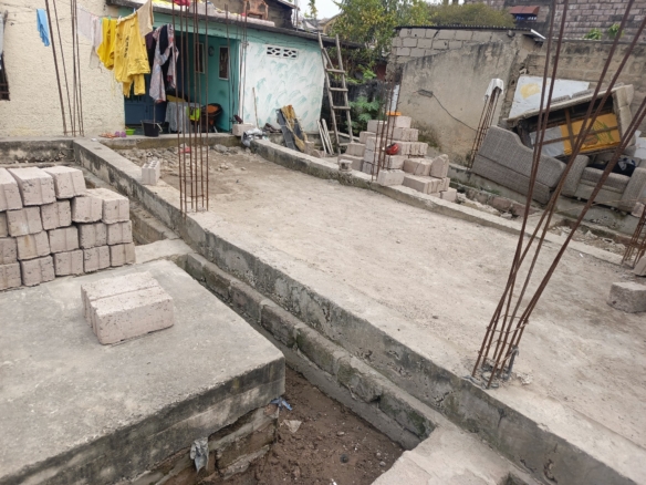 Parcelle à vendre avec une fondation en étage et des maisons de locataires à Ngiri ngiri Bambole 22 scaled 1004645898