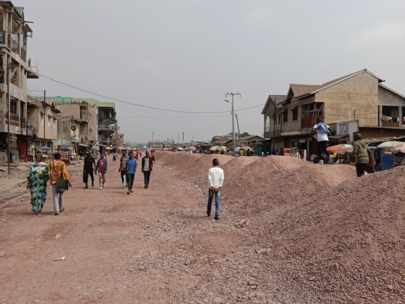 Vente parcelle type locataires à Ngiri ngiri non loin du macadam 24 scaled 1004646529