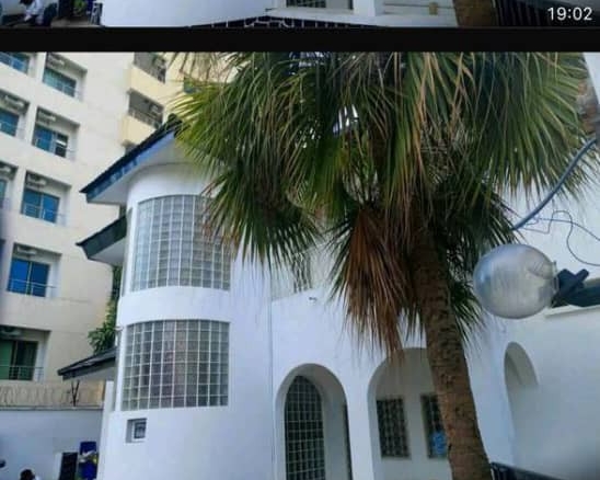 VILLA À VENDRE SITUÉ À GOMBE ZONE A Sur avenue tshatshi 26 VILLA