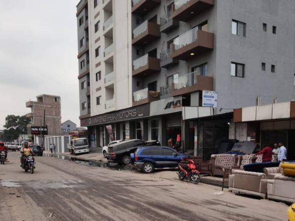 Vente parcelle sur macadam à Limete 1 ère rue funa 4 scaled 1004833605