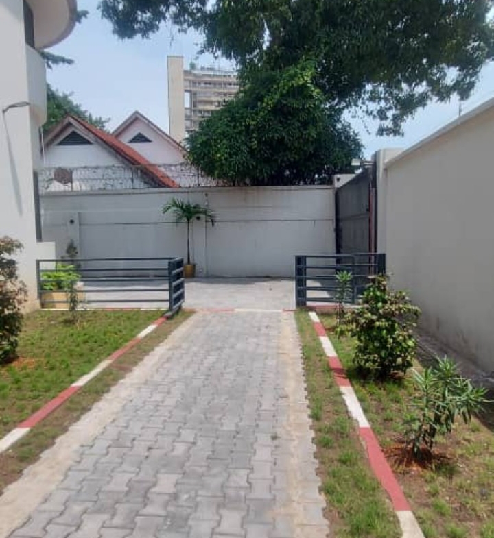 Location d'une jolie Villa à Gombe