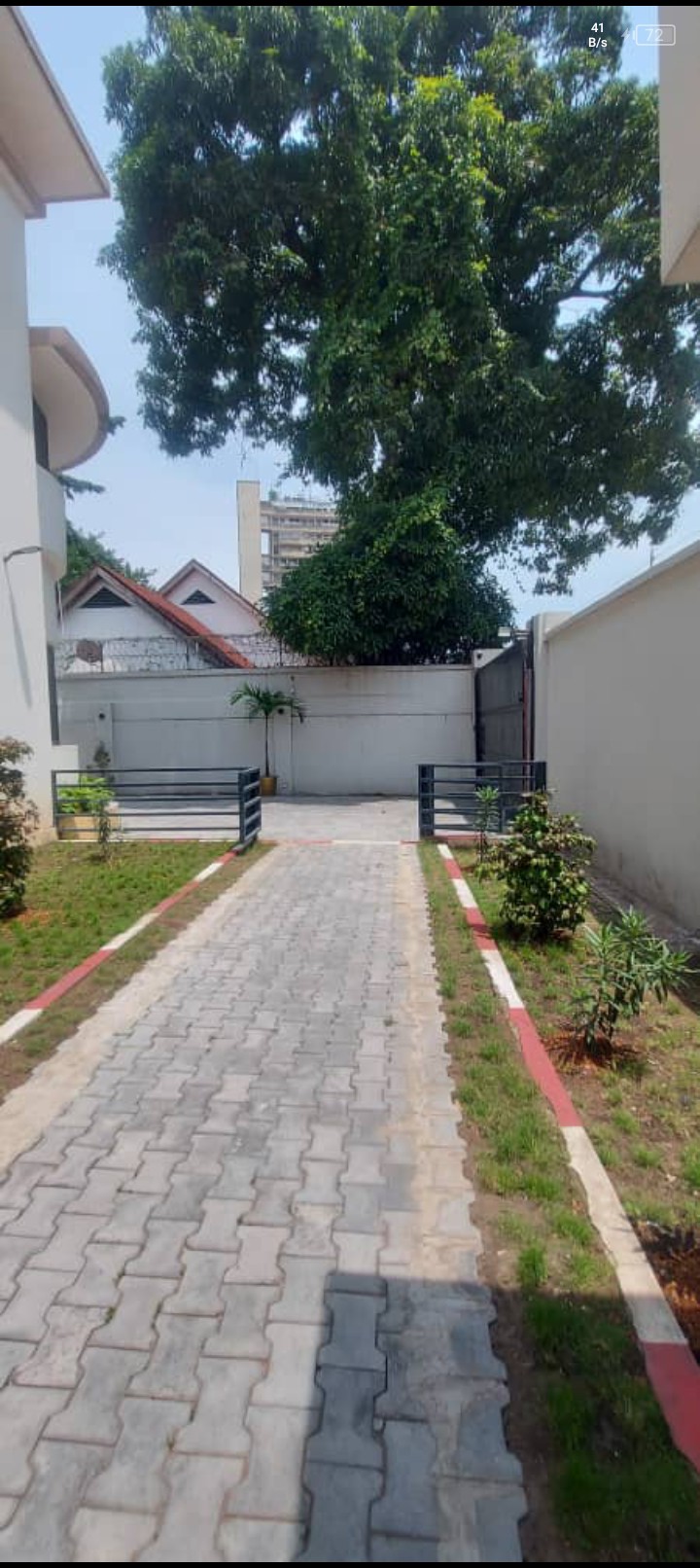 Location d'une jolie Villa à Gombe