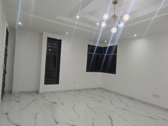 LOCATION DES MAGNIFIQUES APPARTEMENTS À KINTAMBO 20 scaled 1001612993 1