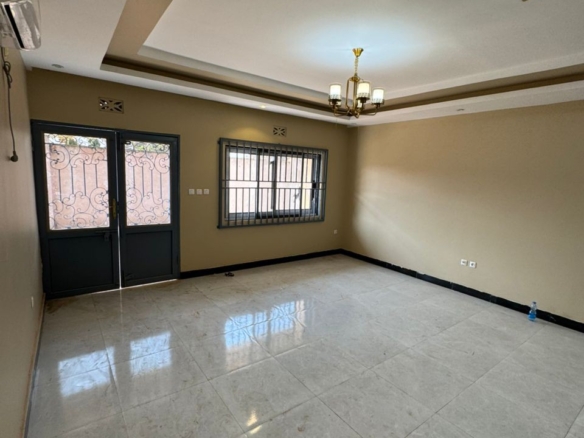 MAISON À LOUÉ DANS LA VILLE DE LUBUMBASHI QUARTIER GOLF PLATEAU1 34 MAISON À LOUÉ