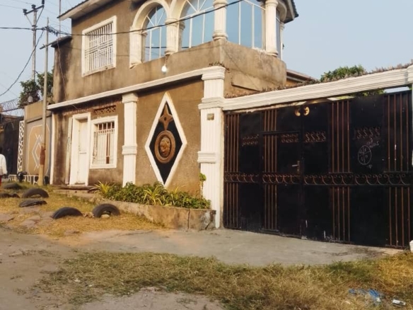 Parcelle en vente usage locatifs à Mont Ngafula Quartier Sebo deuxième position du macadam très bon emplacement 24 scaled 1005176857