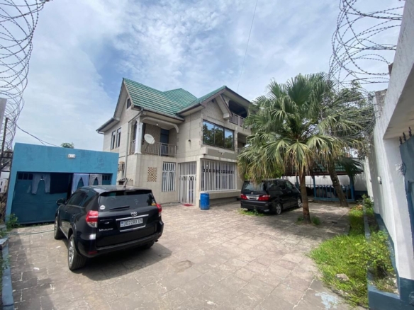 Résidence Haut Standing en Duplex à vendre – Lemba Salongo 12 scaled 1005216245