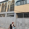 Immeuble d'un niveau à vendre à Matete (Réf. Amos Mbayo) 23 scaled 1005220244