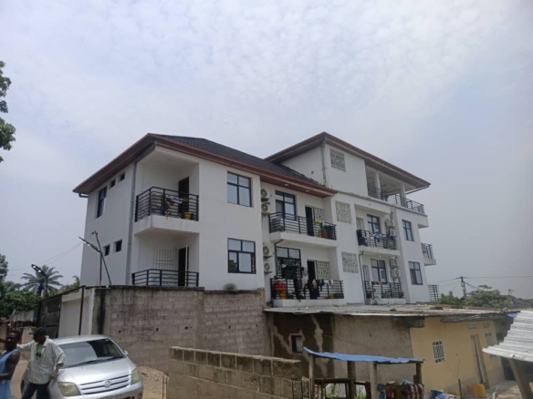 Immeuble de deux niveau Locatif à Vendre - Binza Okapi (Revenu mensuel 3.500$/mois) 28 scaled 1005231513