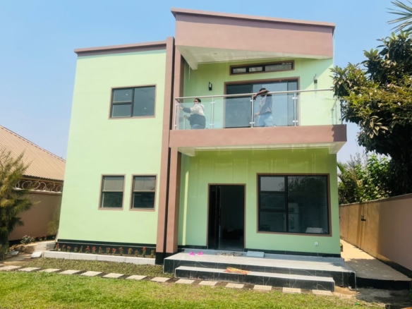 A VENDRED UNE MAISON AU GOLF BATTANT/ VILLE DE LUBUMBASHI 30 scaled IMG 20250828 WA01561
