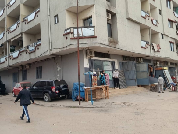Vente d’un immeuble à Gombe zone a 12 scaled 1000072325