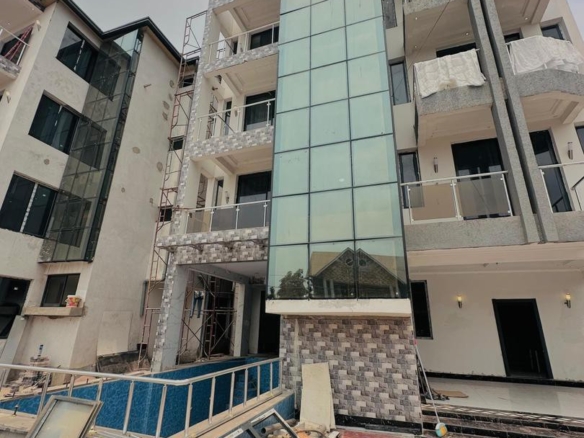 RN IMMO met à votre disposition plusieurs appartements en location dans la commune de Ngaliema quartier Mimosa. 10 appartements